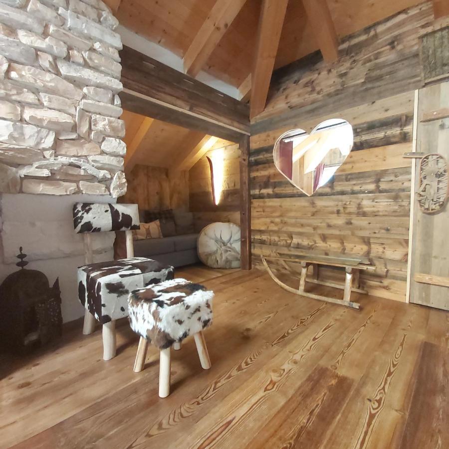 La Tana Dell'Orso Apartment Кампитело ди Фаса Екстериор снимка