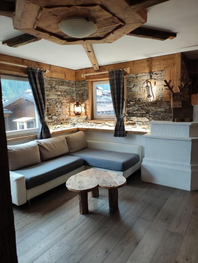 La Tana Dell'Orso Apartment Кампитело ди Фаса Екстериор снимка