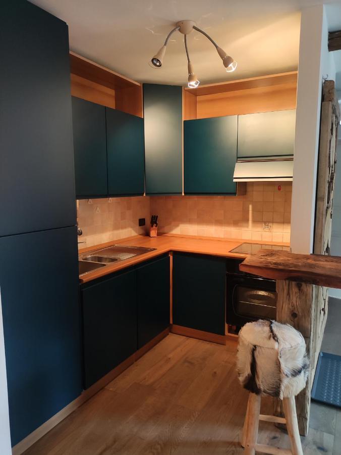 La Tana Dell'Orso Apartment Кампитело ди Фаса Екстериор снимка