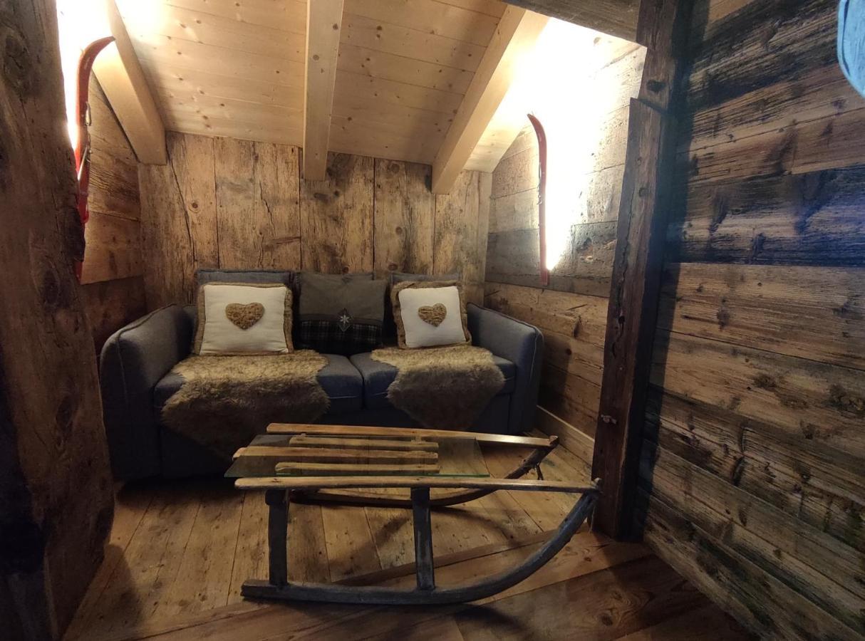 La Tana Dell'Orso Apartment Кампитело ди Фаса Екстериор снимка