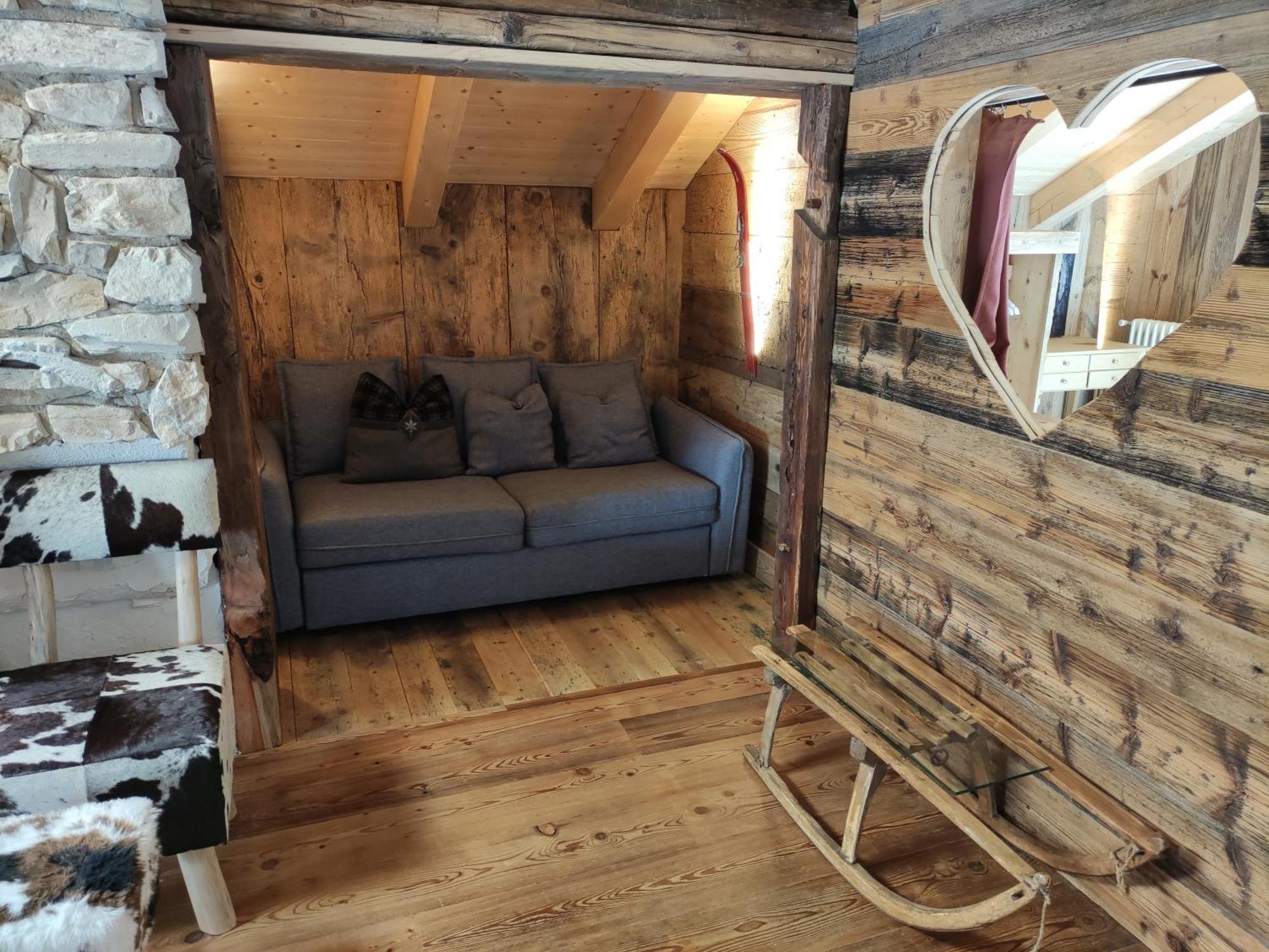 La Tana Dell'Orso Apartment Кампитело ди Фаса Стая снимка