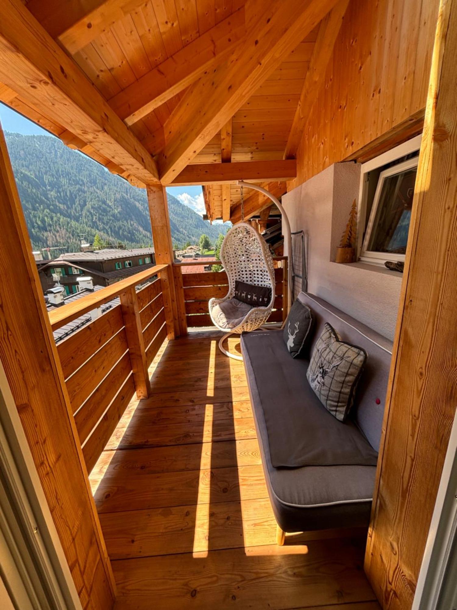 La Tana Dell'Orso Apartment Кампитело ди Фаса Екстериор снимка