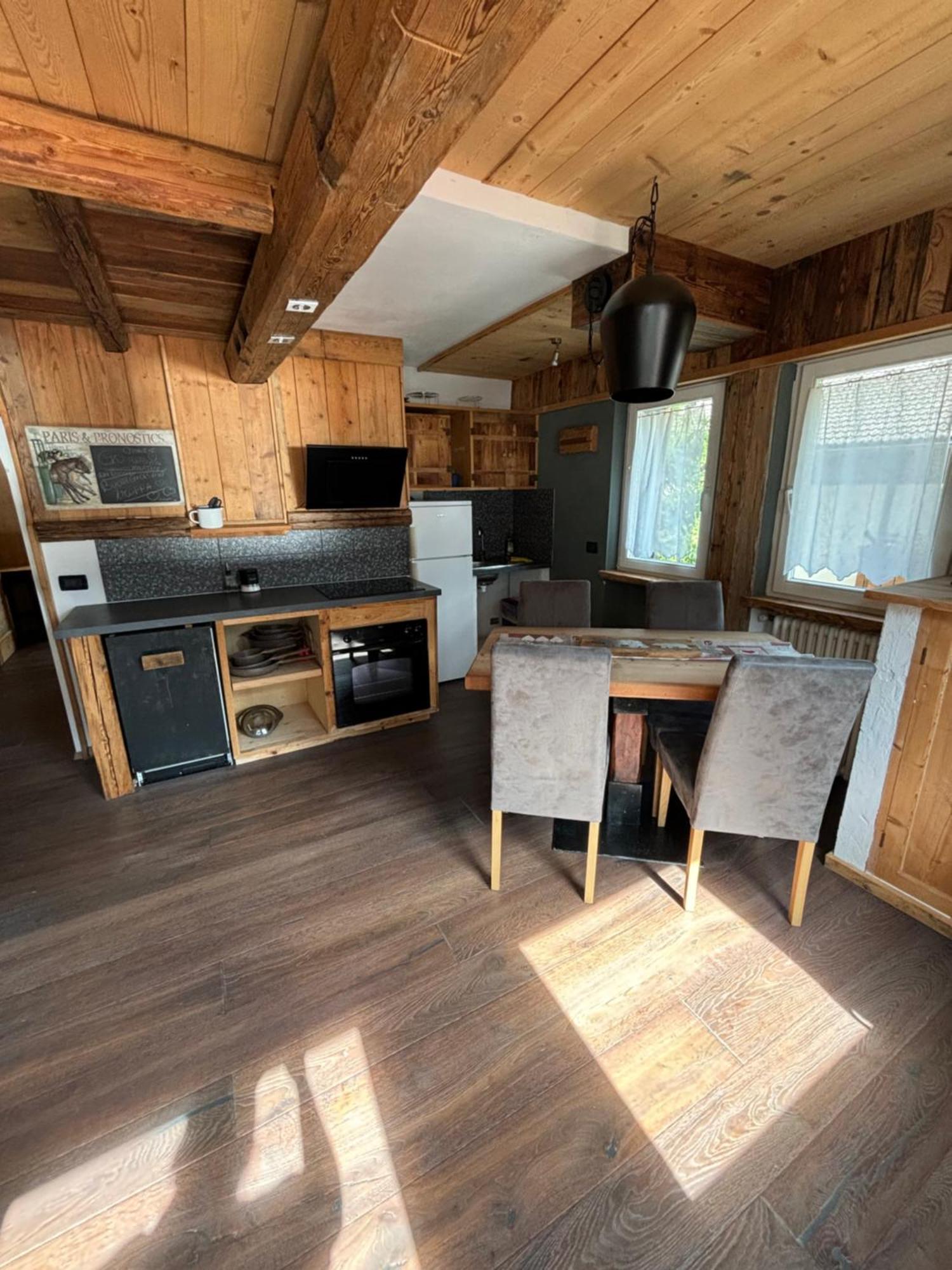 La Tana Dell'Orso Apartment Кампитело ди Фаса Екстериор снимка
