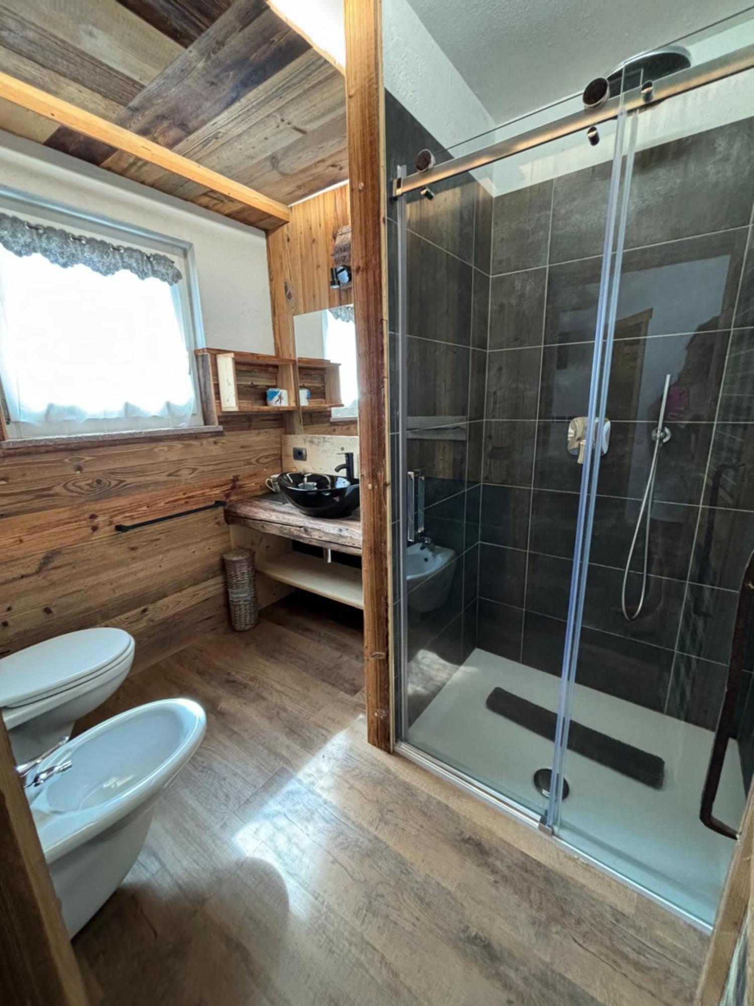 La Tana Dell'Orso Apartment Кампитело ди Фаса Екстериор снимка