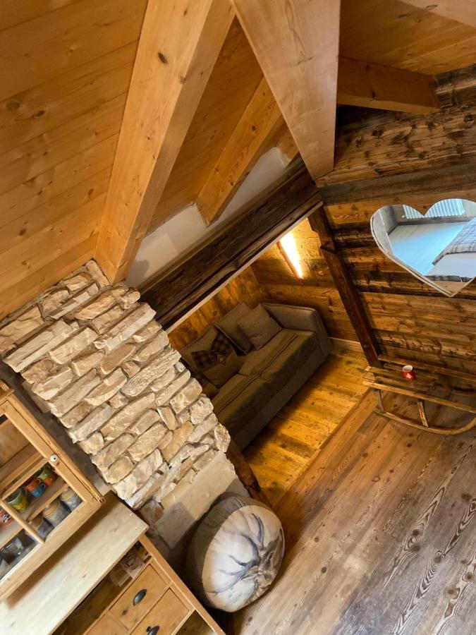La Tana Dell'Orso Apartment Кампитело ди Фаса Екстериор снимка